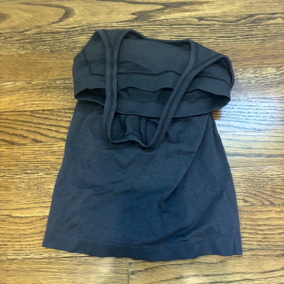 LULULEMON BLACK DEFINE JACKET & EBB TO STREET TANK -- SZ 2 BOTH - Picture 7 of 7